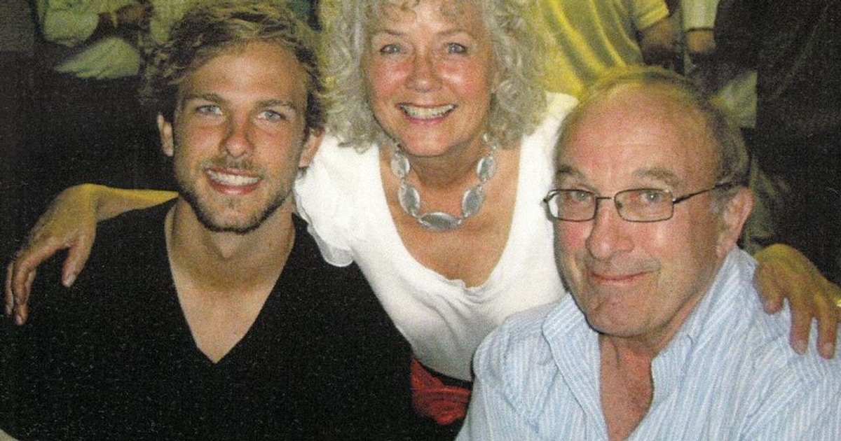 Eagles trio share their stories about losing a parent